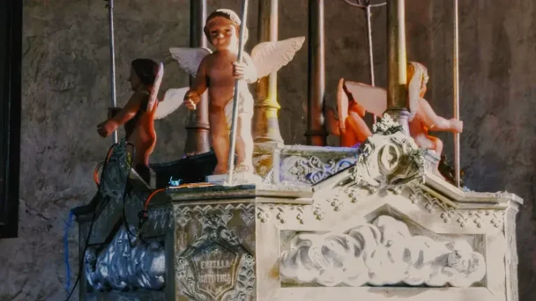 baclayon-church-bohol-angels-detail