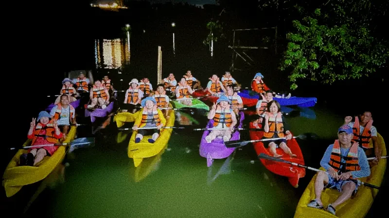 🚣 Top 10 Bohol River and Water-Based Activities in Bohol 1 d4605 206781P5 bohol river firefly watching tour water activity nightime bongvoyage 003