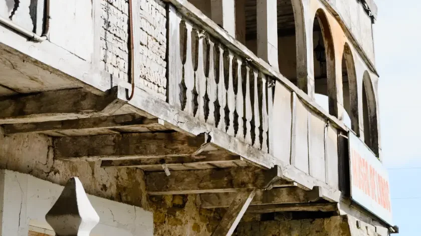 Top 12 Cebu City Museums 1 loboc museum detail 2nd floor wood overhang balcony dsc1779 w400