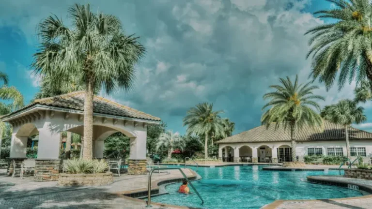 🍳🏊 Finding the Best Bohol Hotels with Pools and Free Breakfast