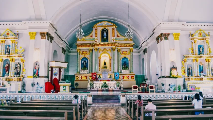 Top 10 Bohol Multi-Day Tour Packages: 2D1N, 3D2N & Cebu-Bohol Combos 6 tagbilaran cathedral nave facing altar dsc1625 w400