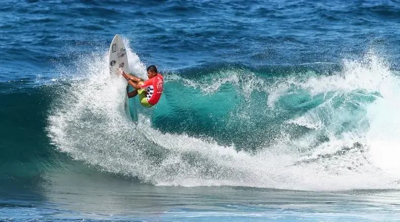 water activities surfing